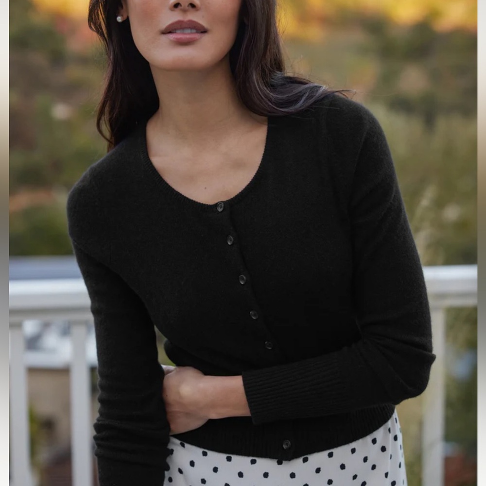 NWT Jenni Kayne Finley Cashmere Cardigan in Black in Size L (can fit S-M-L)